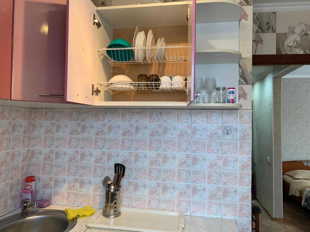 Уютная Квартира В Центре По Ул Гоголя Karagandy Esterno foto