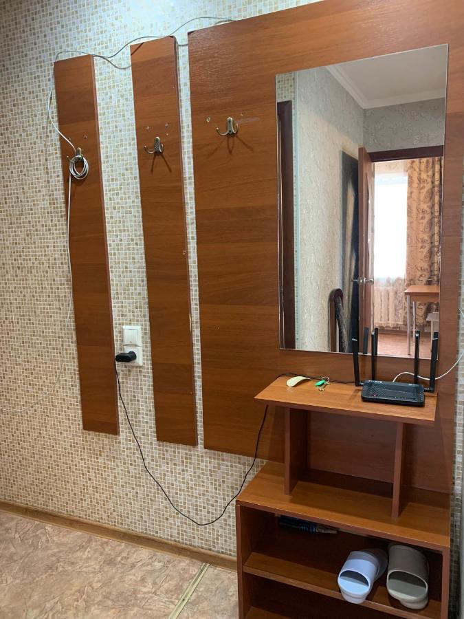 Уютная Квартира В Центре По Ул Гоголя Karagandy Esterno foto